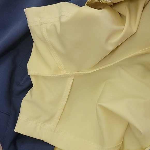 Slazenger | Blue-gray Golf Skort with Pale Yellow Trim Size 12 - Picture 5 of 6